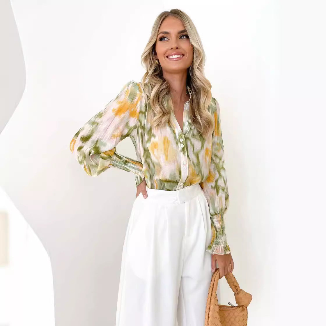 Classic Vintage Blouse with a Flattering Fit