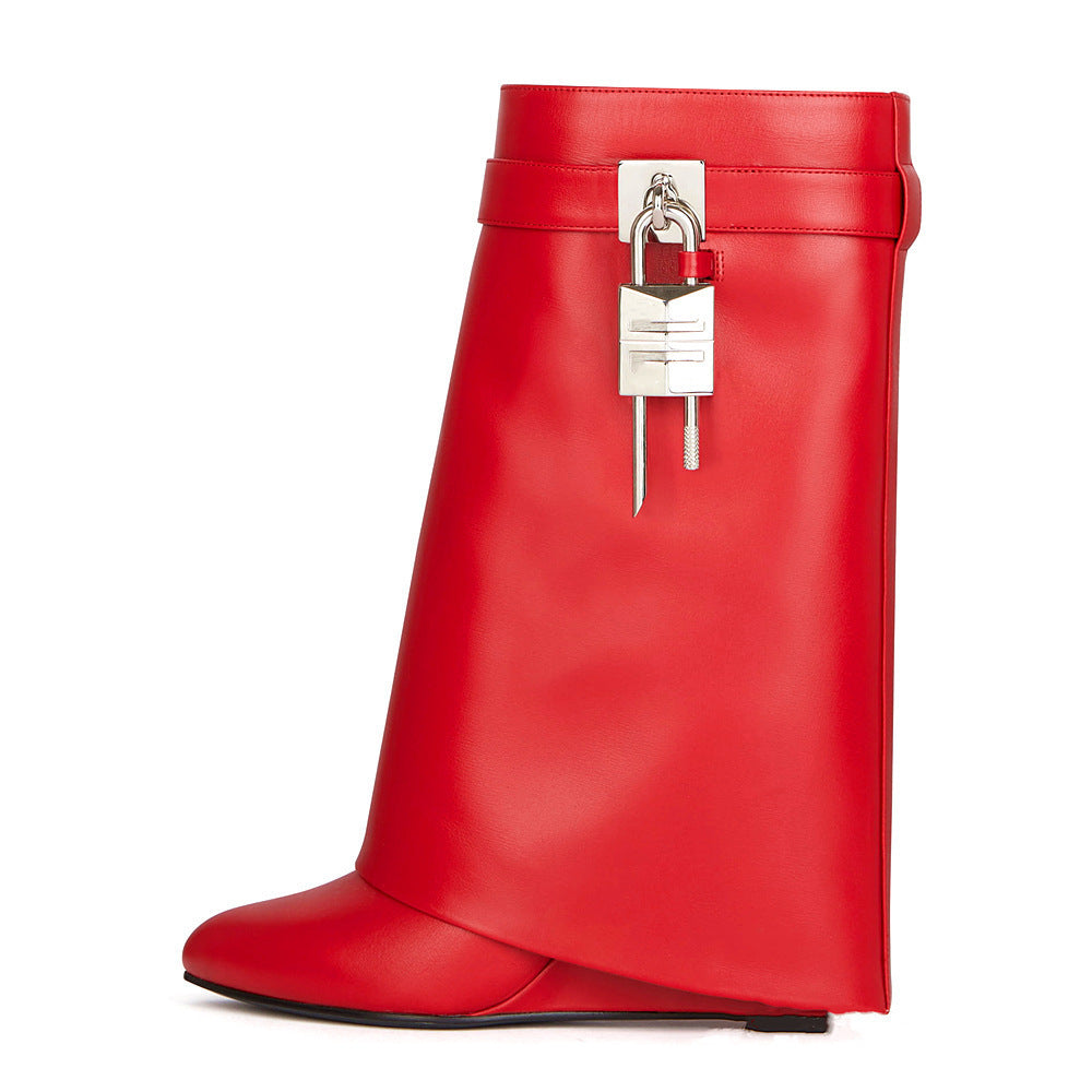 Graceful Orthopedic Boots for Modern Look