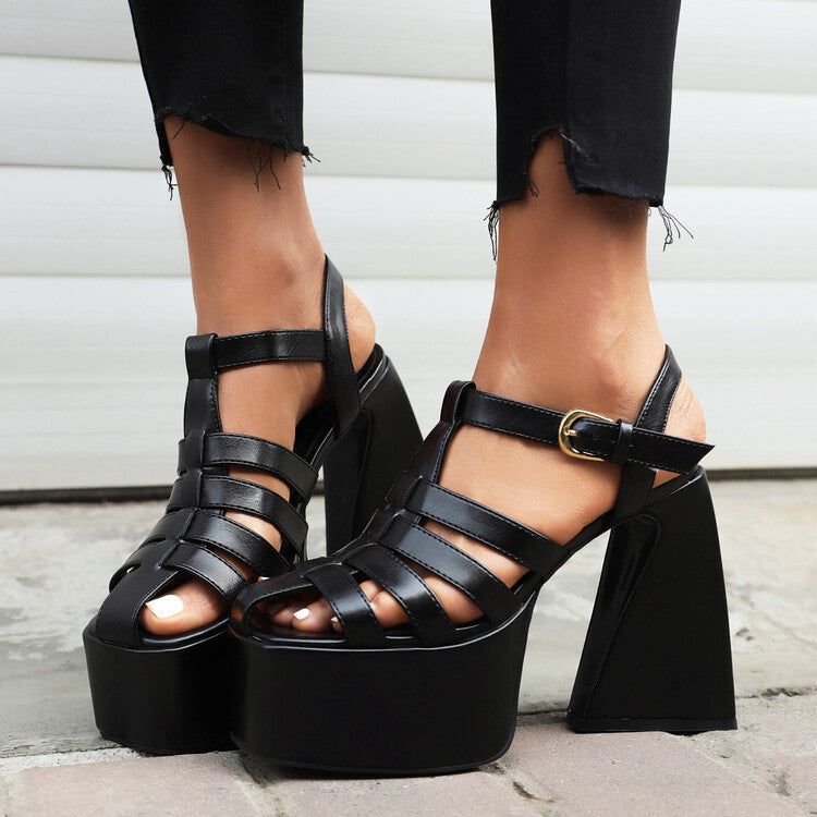 Graceful Orthopedic Sandals for Modern Look