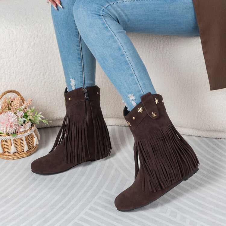 Graceful Orthopedic Boots for Modern Look