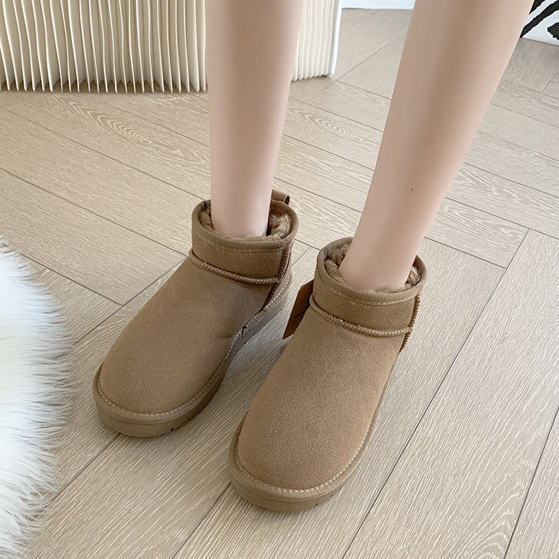 Graceful Orthopedic Boots for Modern Look
