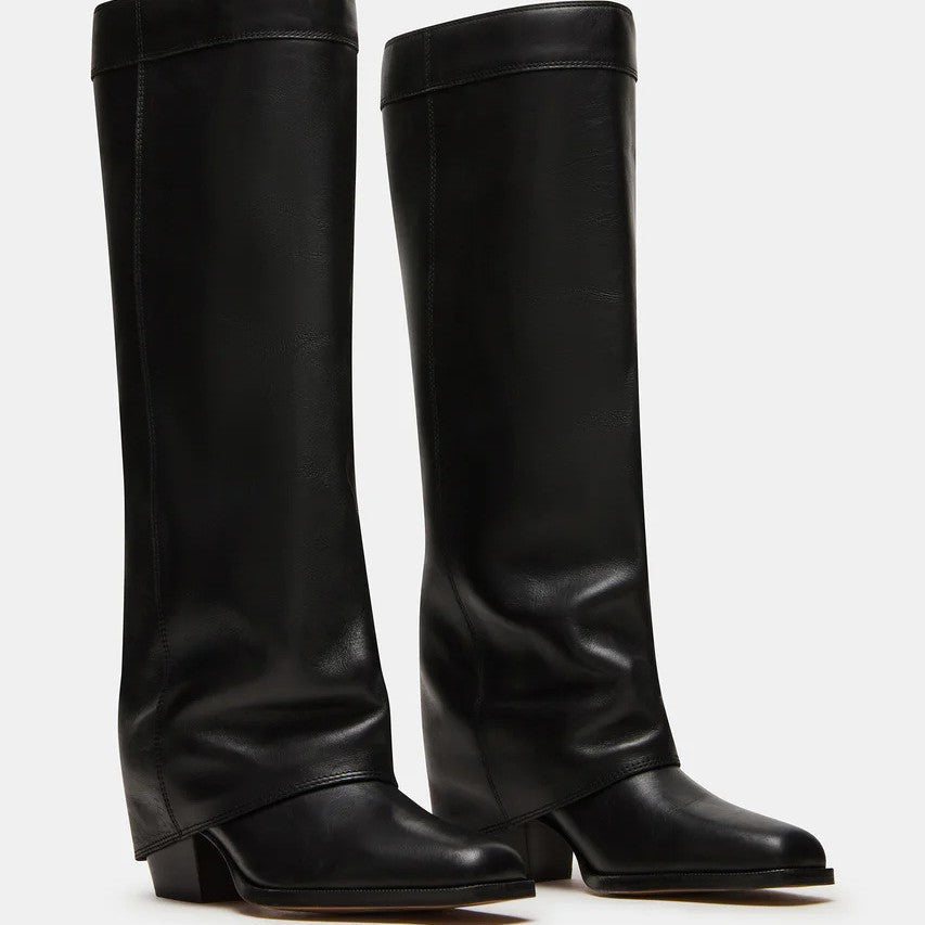 Graceful Orthopedic Boots for Modern Look