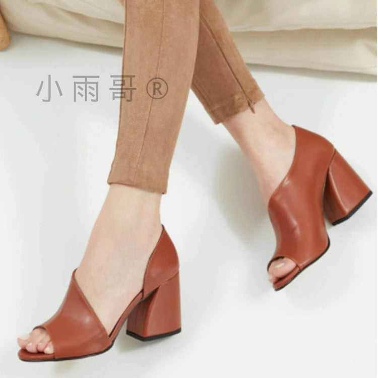 Classic Orthopedic Sandals with Timeless Style