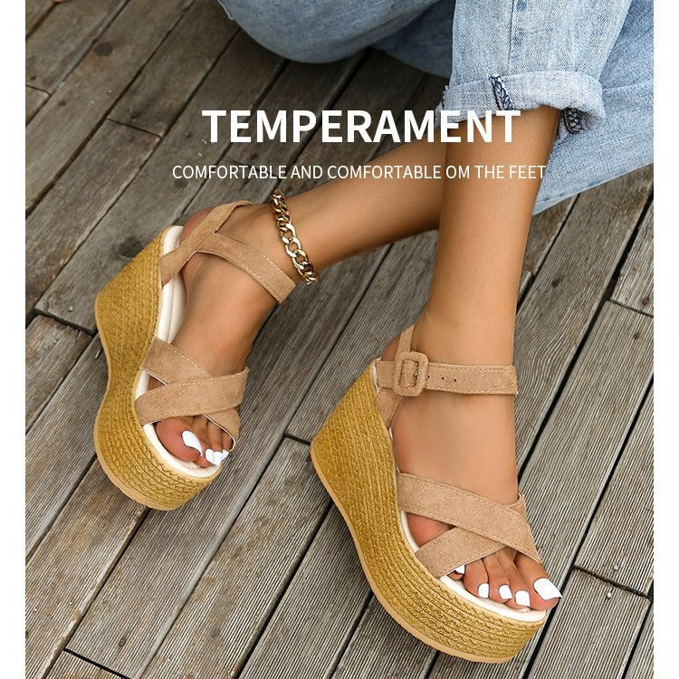 Chic Orthopedic Sandals with Unique Design