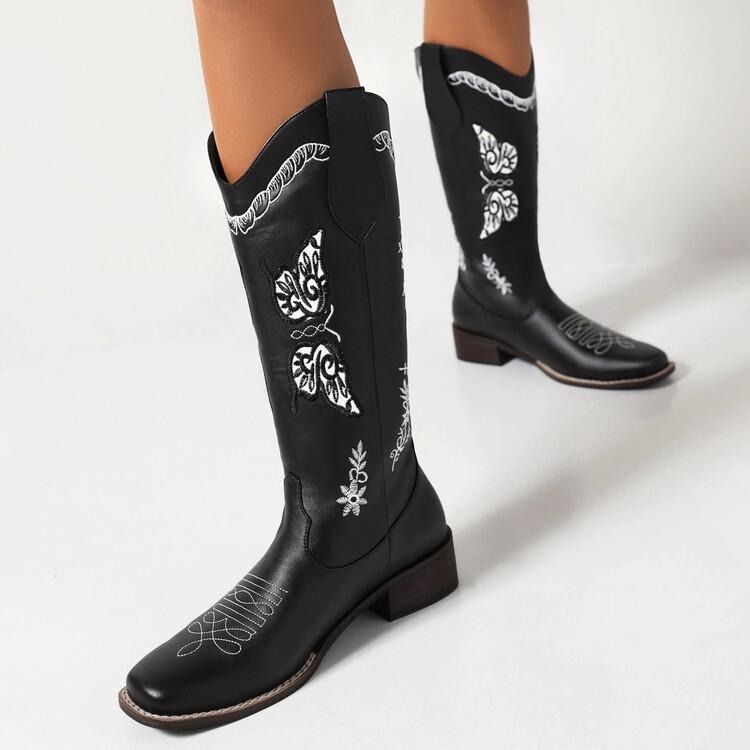 Graceful Orthopedic Boots for Modern Look