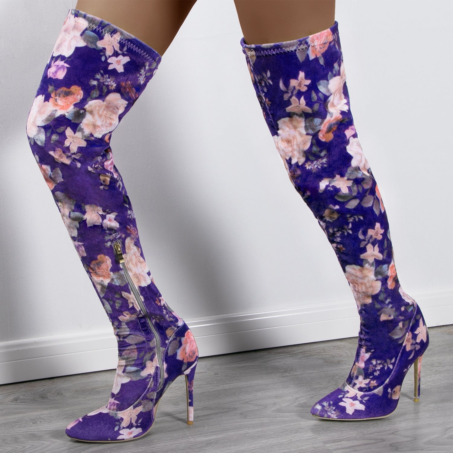 Graceful Orthopedic Boots for Modern Look
