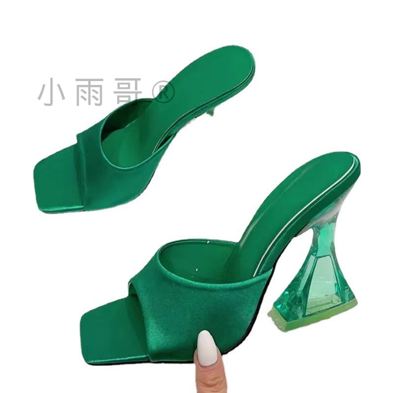 Chic Orthopedic Sandals with Unique Design