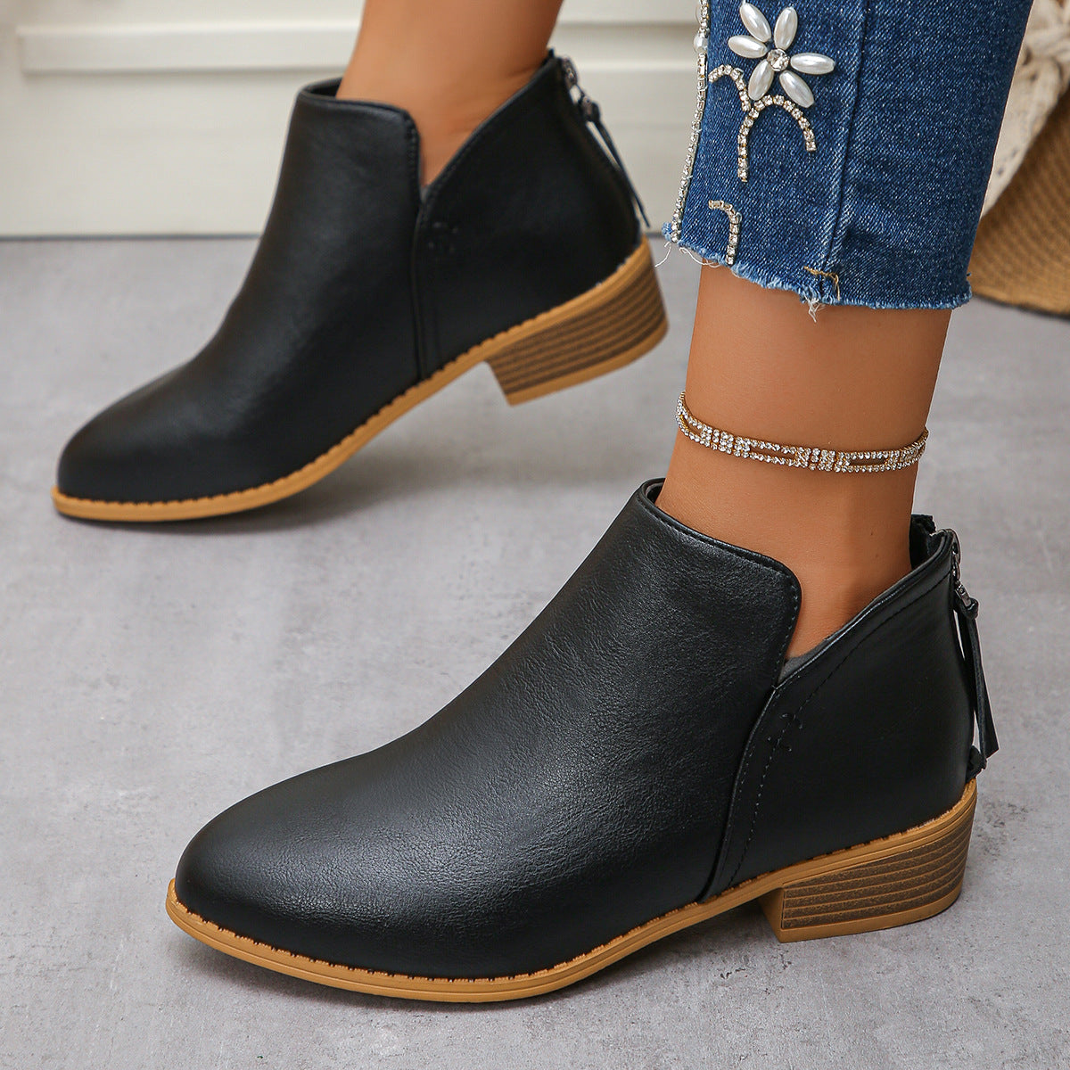 Graceful Orthopedic Boots for Modern Look