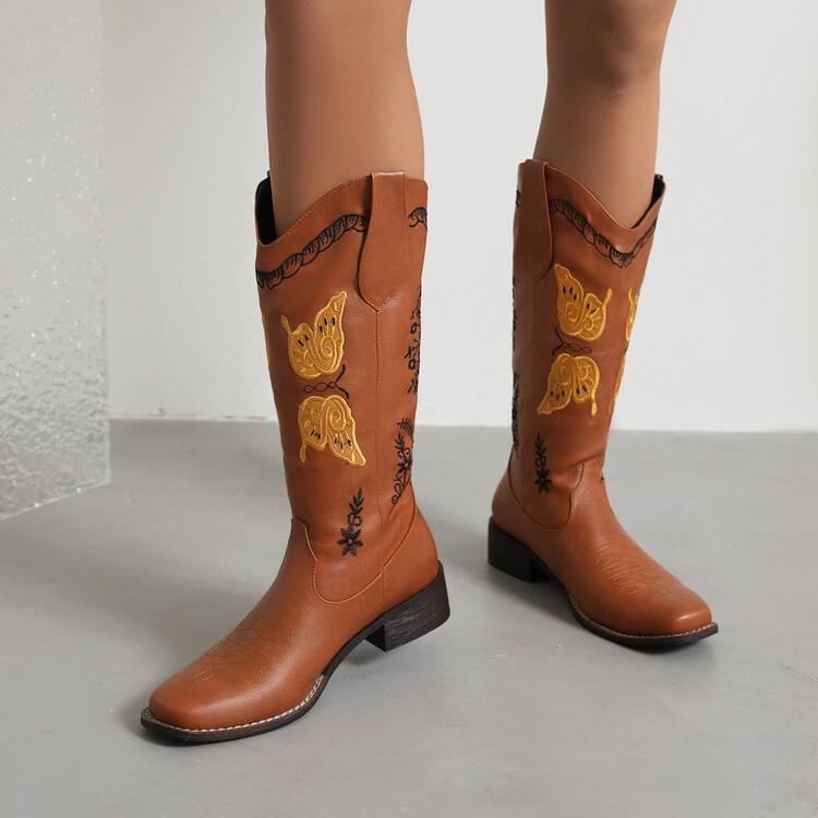 Graceful Orthopedic Boots for Modern Look