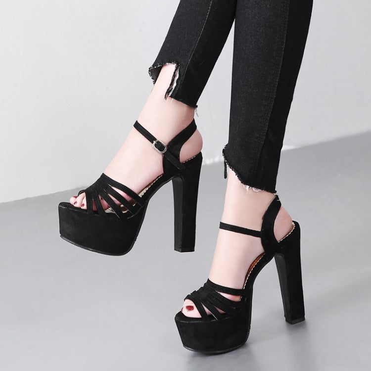 Graceful Orthopedic Sandals for Modern Look