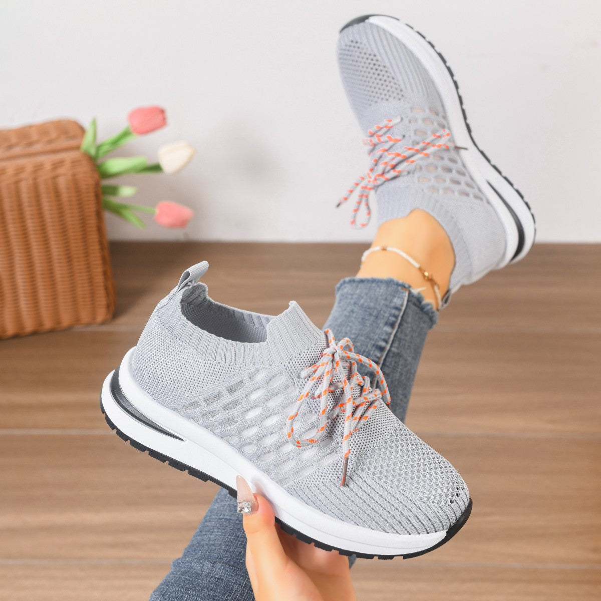 Classic Orthopedic Sneakers with Timeless Style