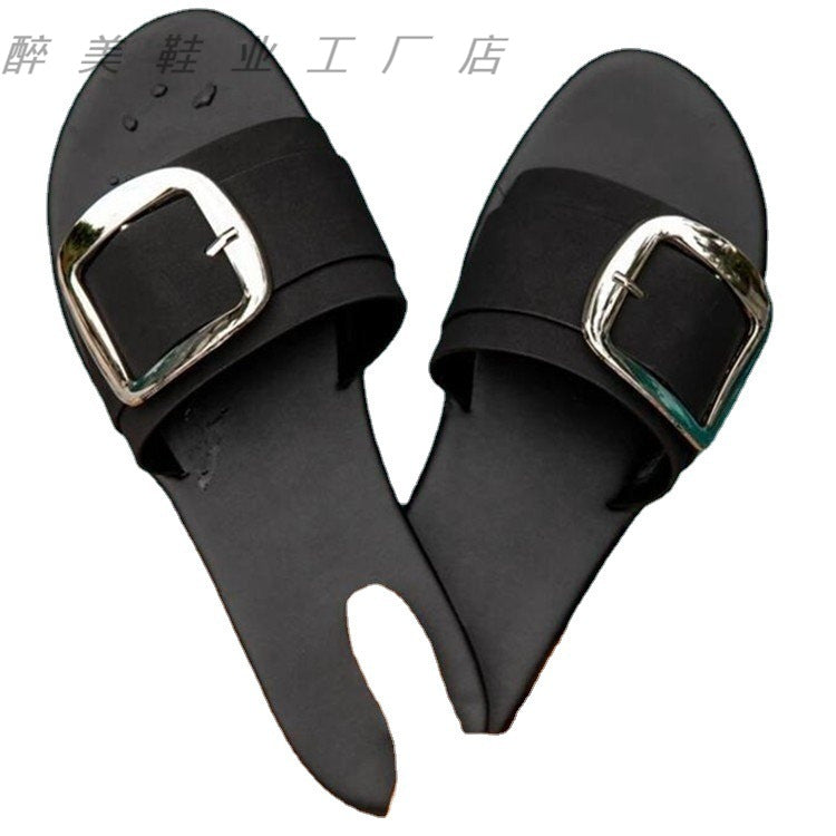 Graceful Orthopedic Sandals for Modern Look