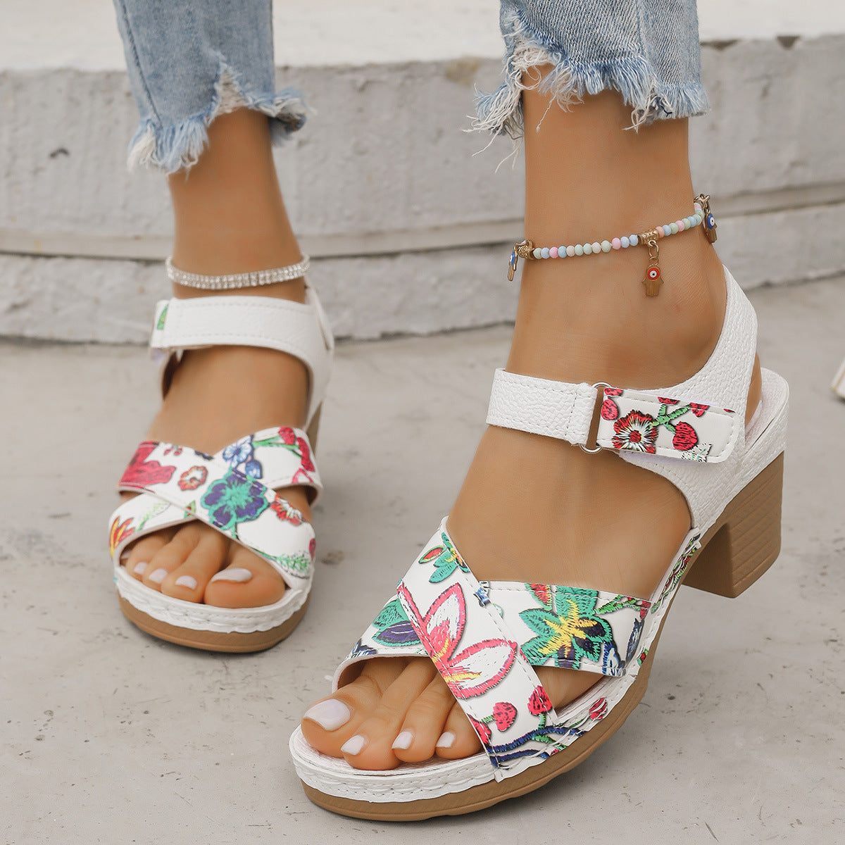 Graceful Orthopedic Sandals for Modern Look