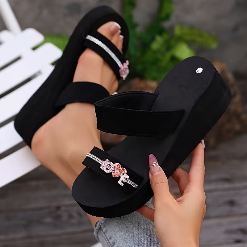 Graceful Orthopedic Sandals for Modern Look