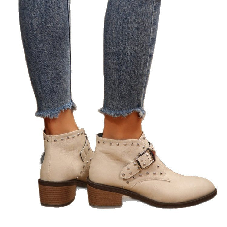 Graceful Orthopedic Boots for Modern Look