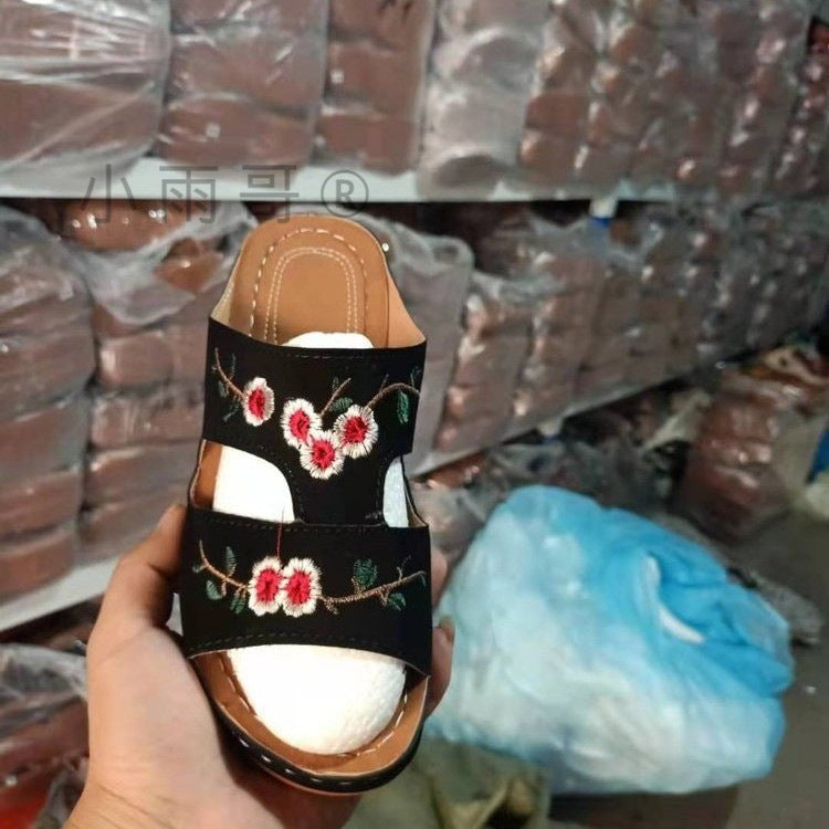 Graceful Orthopedic Sandals for Modern Look
