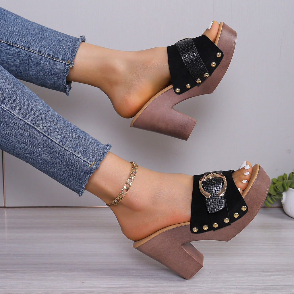 Classic Orthopedic Sandals with Timeless Style