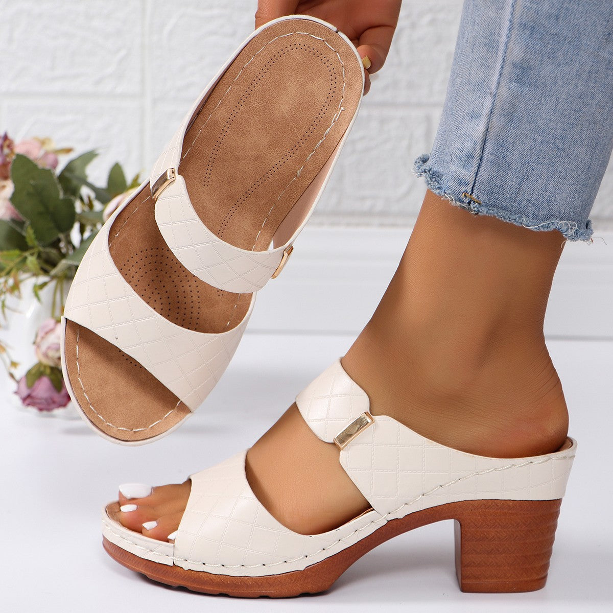 Chic Orthopedic Sandals with Unique Design