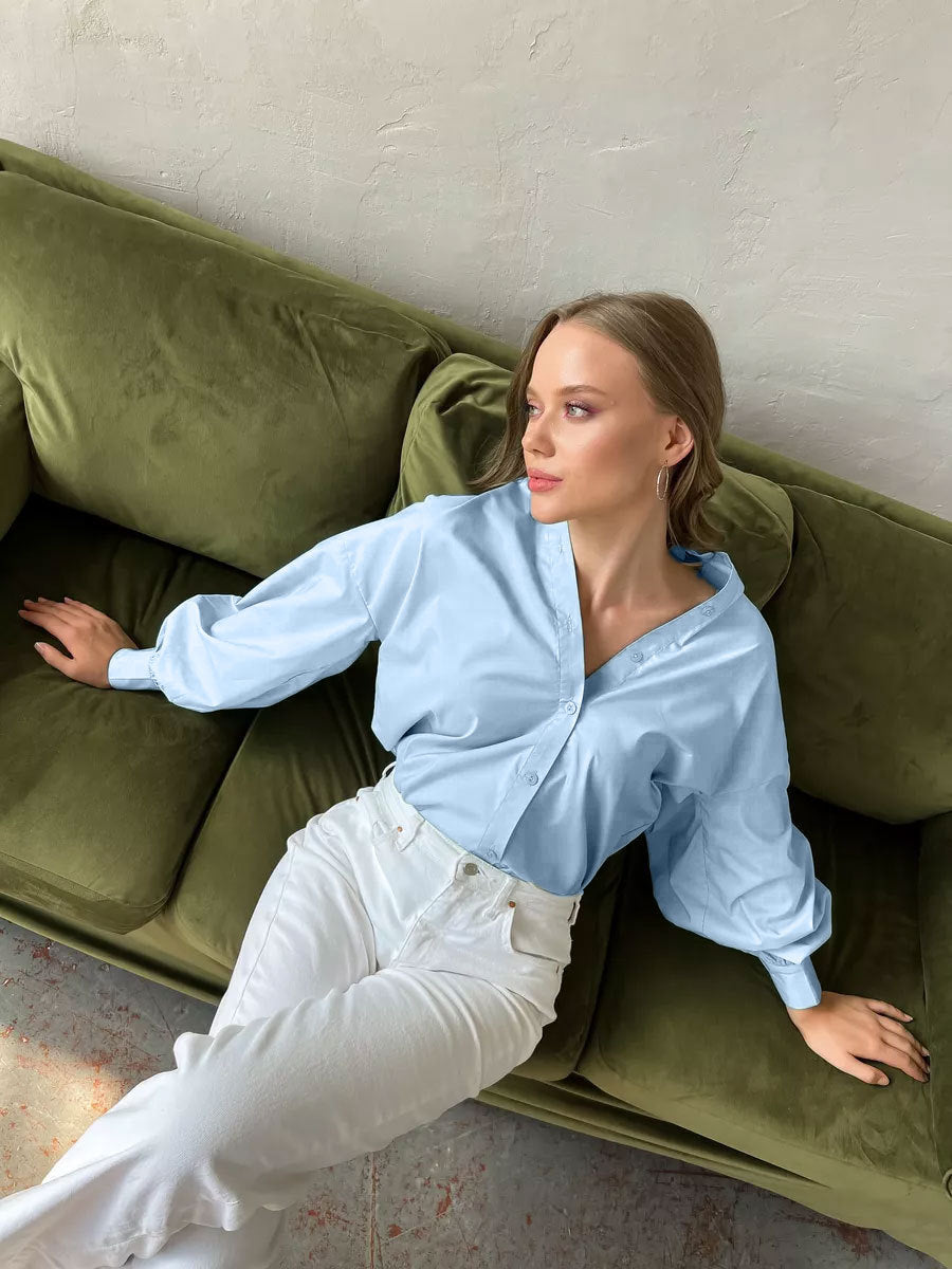 Classic Vintage Shirt with a Flattering Fit