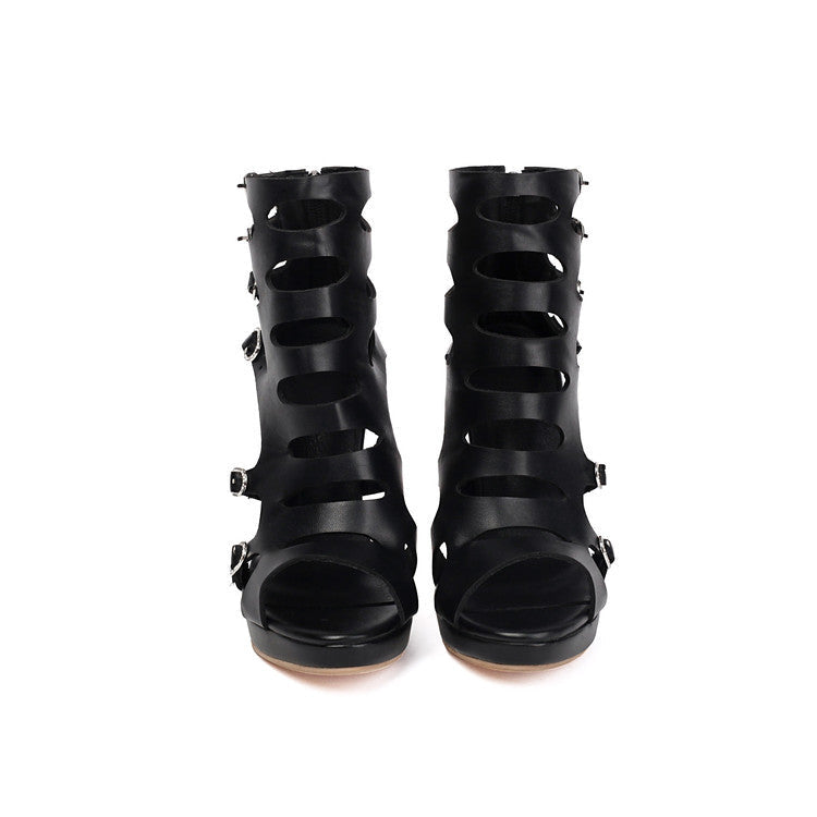 Graceful Orthopedic Sandals for Modern Look
