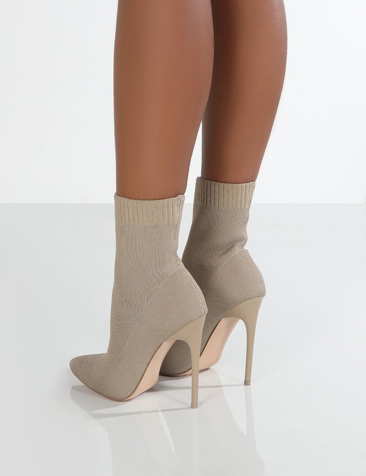Graceful Orthopedic Boots for Modern Look