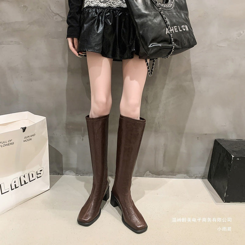 Graceful Orthopedic Boots for Modern Look