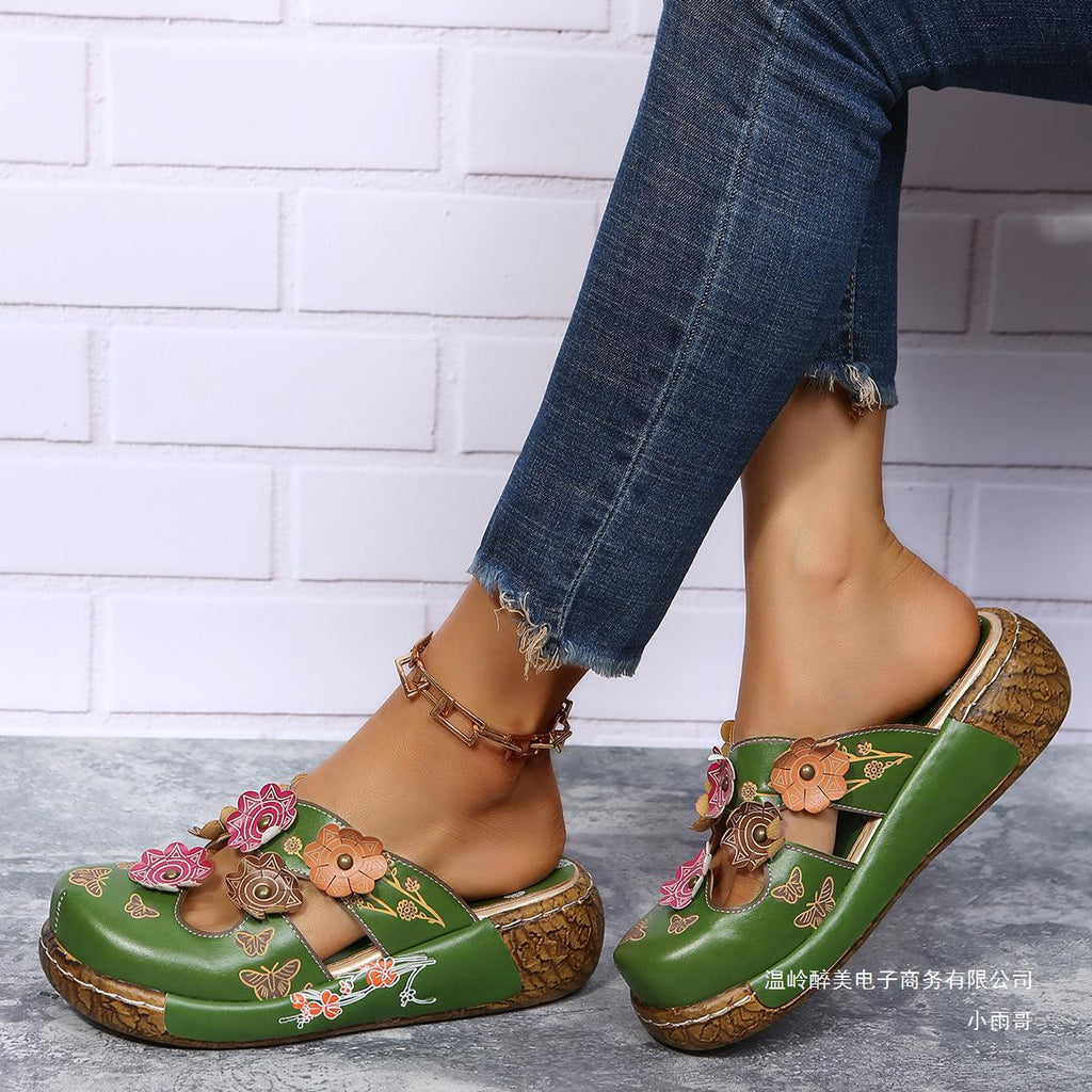 Chic Orthopedic Sandals with Unique Design
