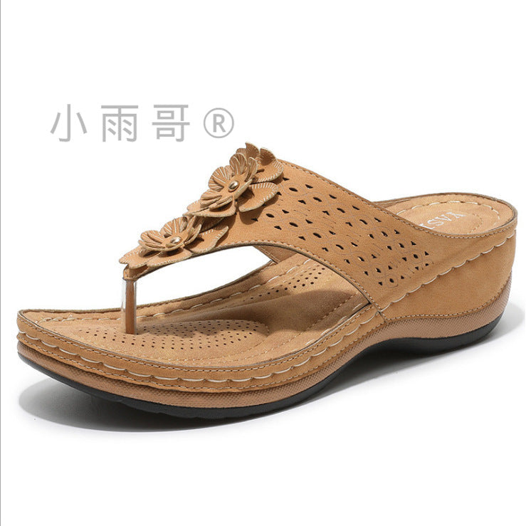Chic Orthopedic Sandals with Unique Design