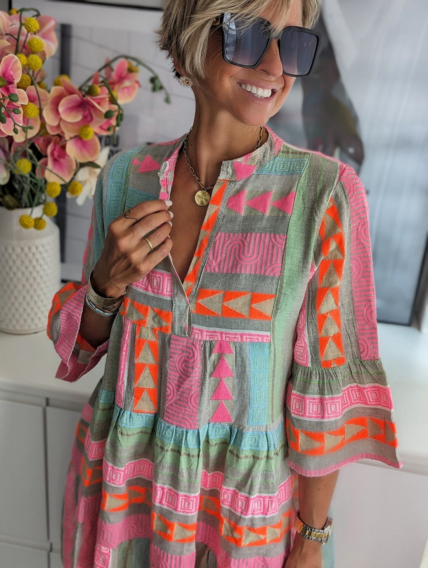 Well Tailored Dress with a Graceful Silhouette