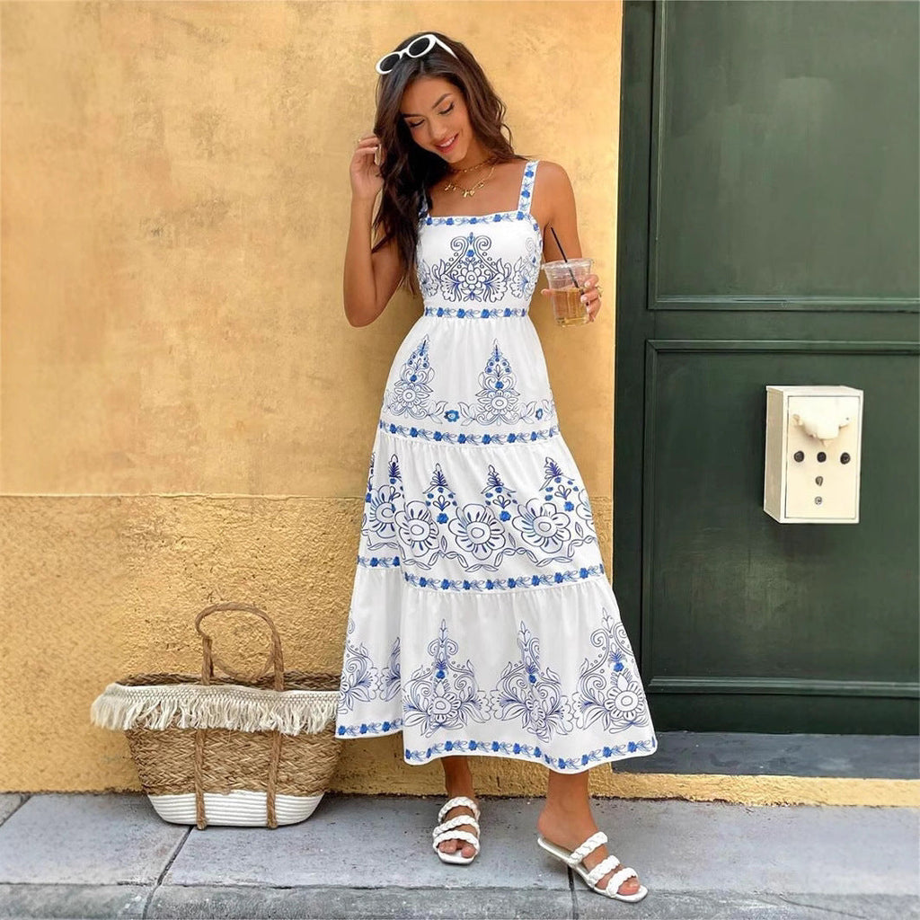 Gracefully Styled Dress for Any Occasion