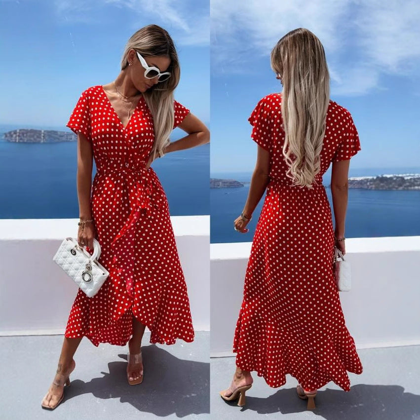 Classic Vintage Dress with a Flattering Fit