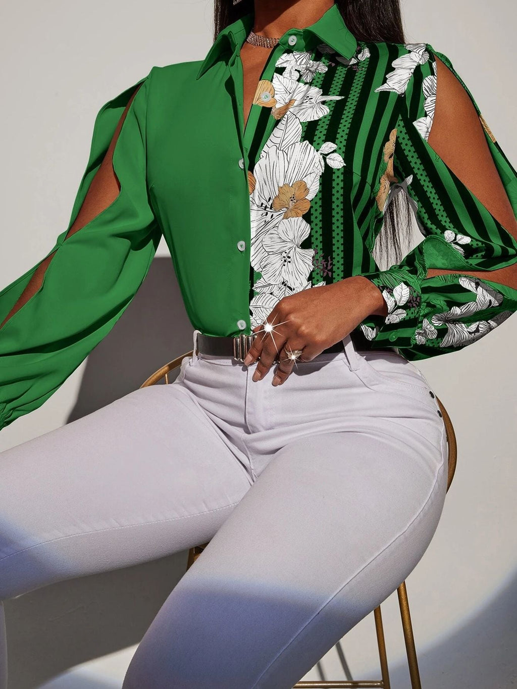 Beautifully Crafted Blouse in a Classic Style