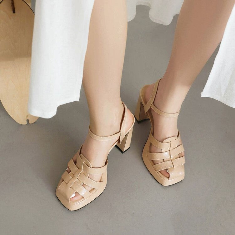 Graceful Orthopedic Sandals for Modern Look