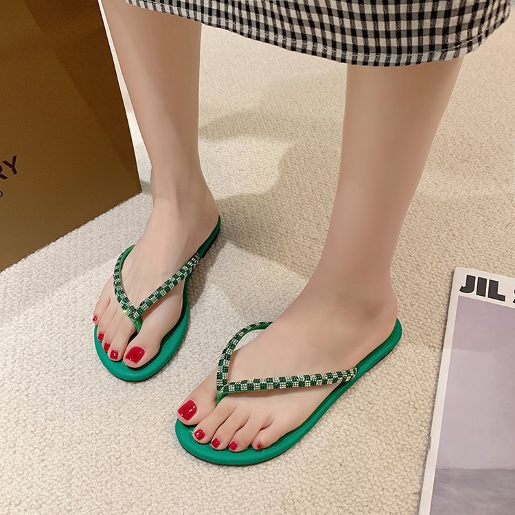 Graceful Orthopedic Sandals for Modern Look