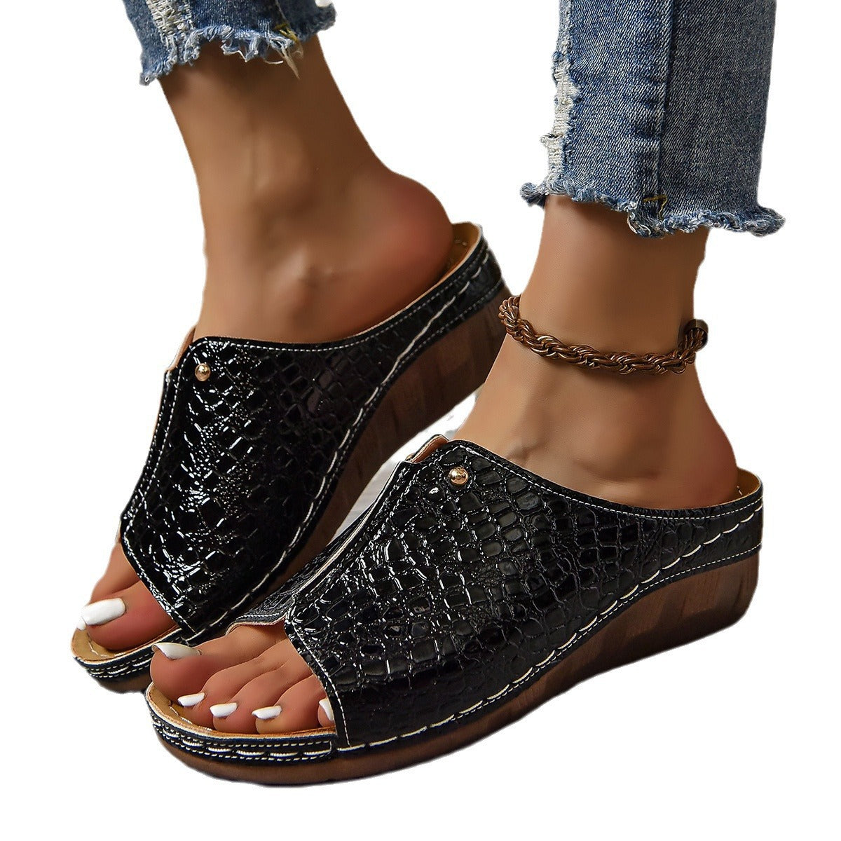 Graceful Orthopedic Sandals for Modern Look