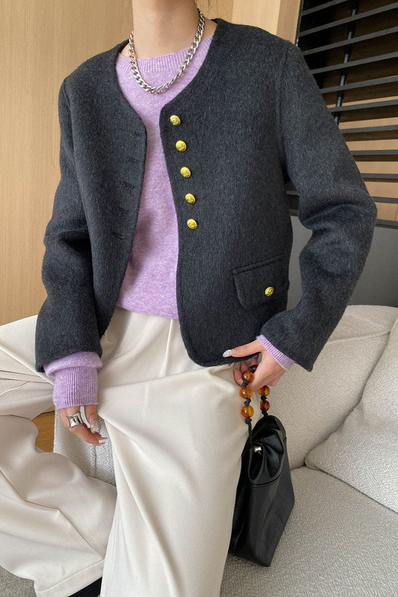 Classic Vintage & Enduringly Stylish Blouse
