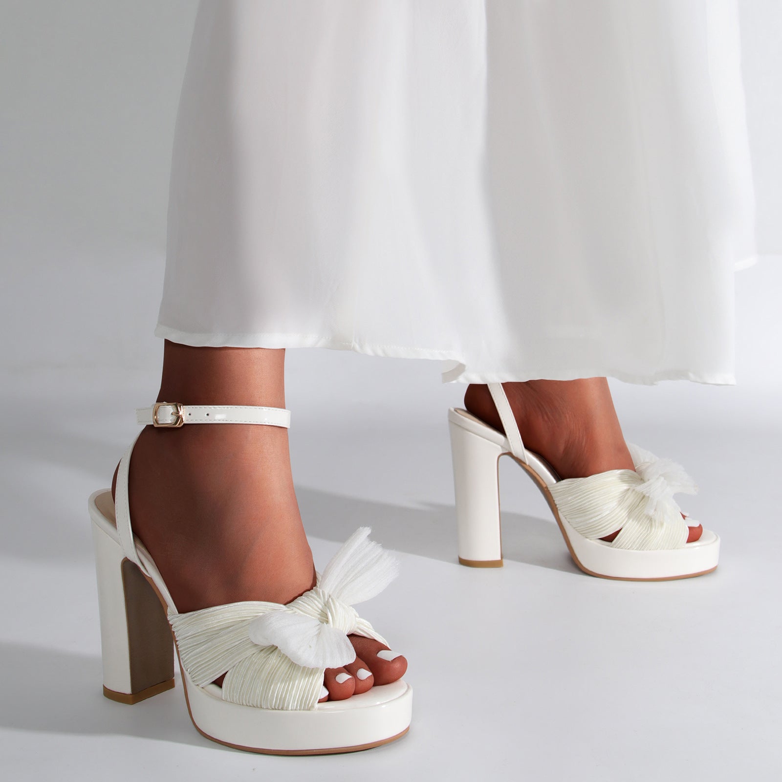 Chic Orthopedic Sandals with Unique Design