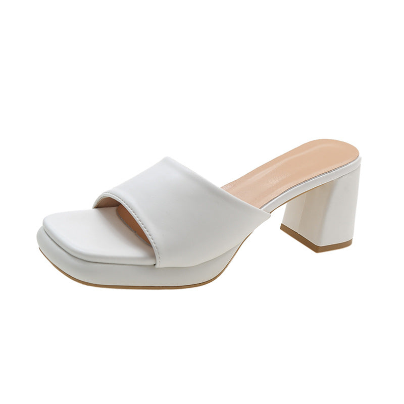 Graceful Orthopedic Sandals for Modern Look