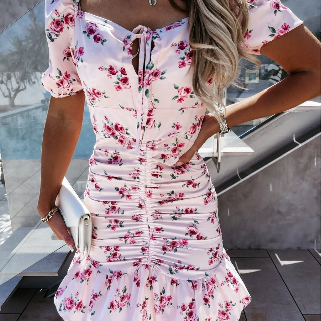 Gracefully Styled Dress for Any Occasion