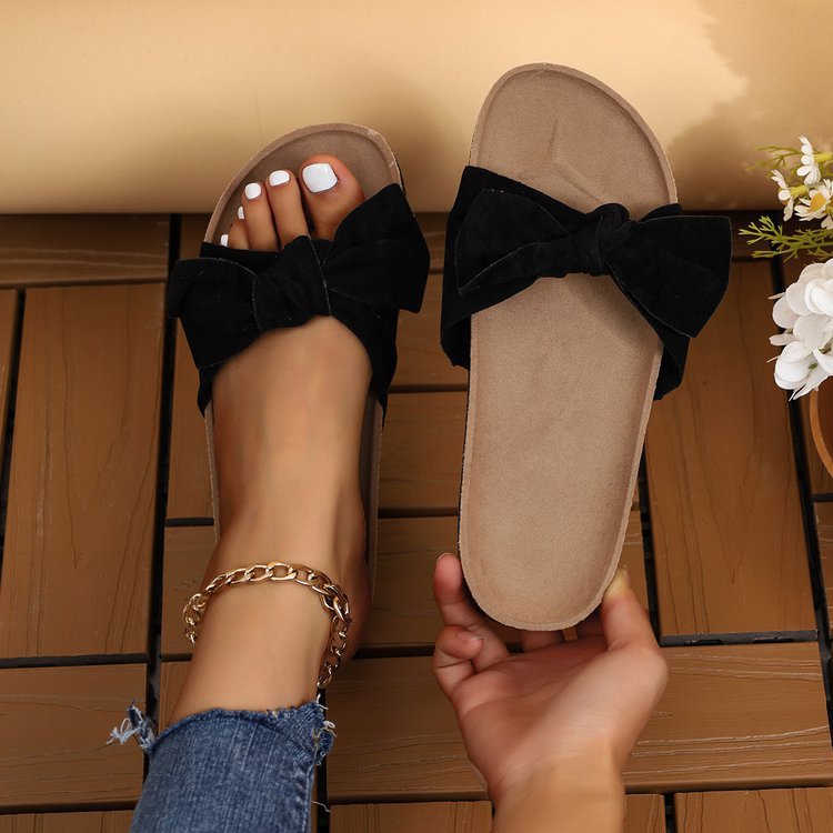 Graceful Orthopedic Sandals for Modern Look