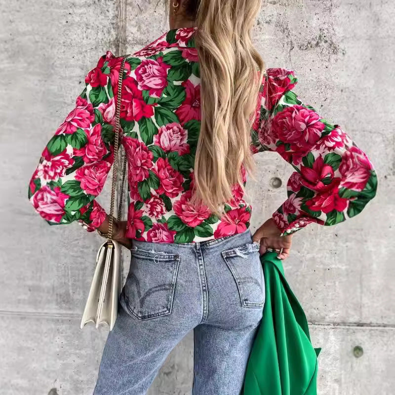 Effortlessly Elegant Blouse with a Timeless Design