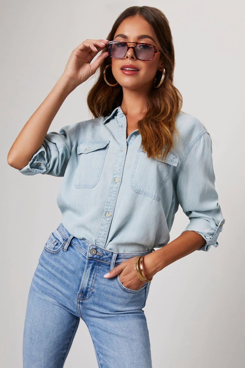 Effortlessly Elegant Shirt with a Timeless Design