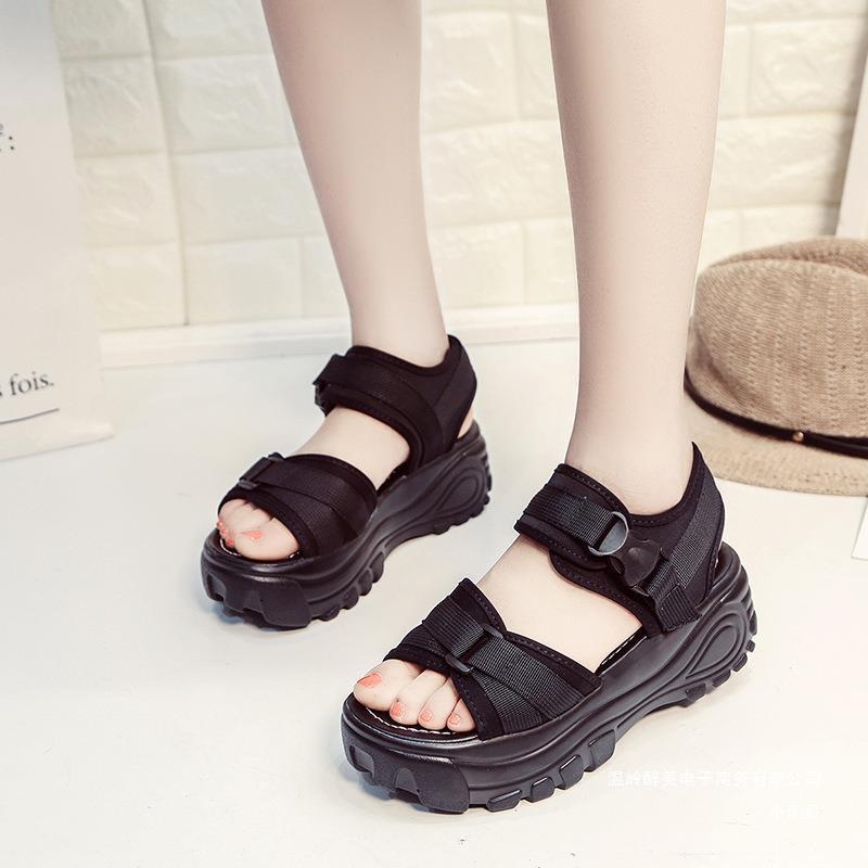 Chic Orthopedic Sandals with Unique Design