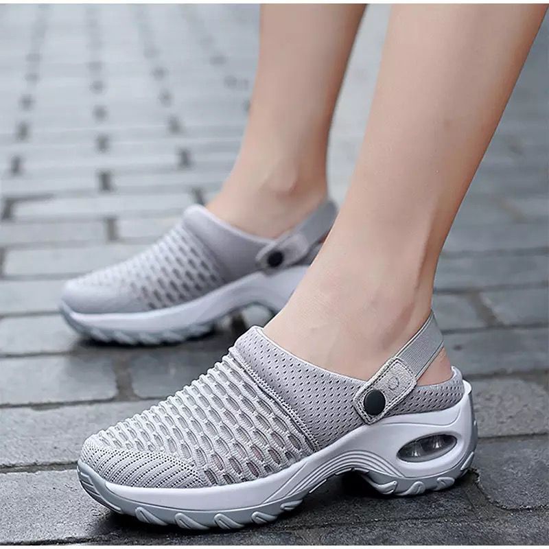 Graceful Orthopedic Sandals for Modern Look