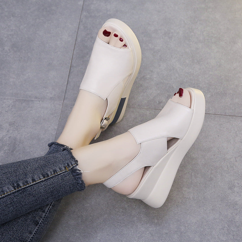 Graceful Orthopedic Sandals for Modern Look