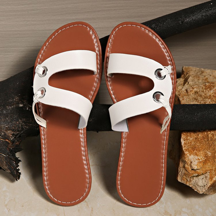 Graceful Orthopedic Sandals for Modern Look