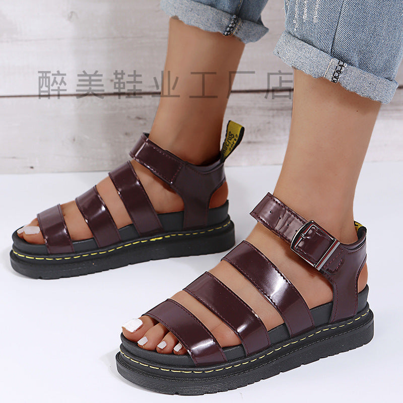 Chic Orthopedic Sandals with Unique Design