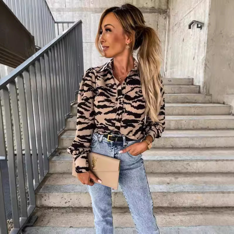 Effortlessly Elegant Blouse with a Timeless Design