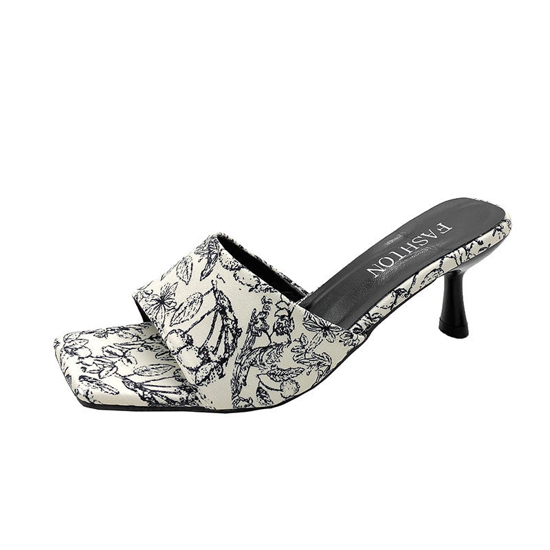Graceful Orthopedic Sandals for Modern Look