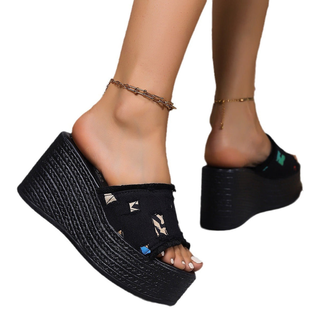 Beautifully Crafted Orthopedic Sandals